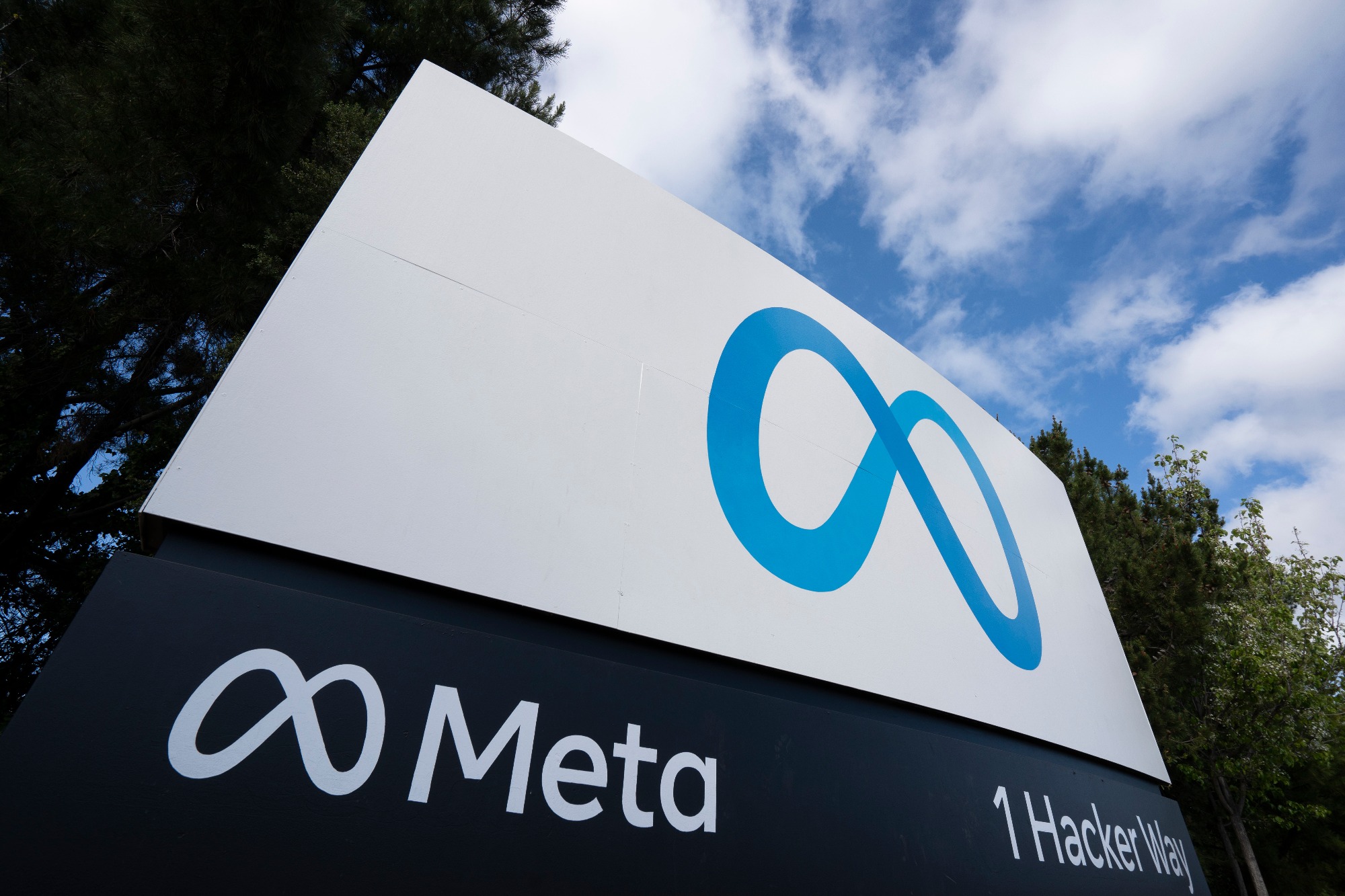 Loevy Partner Matt Topic on How Meta’s New Commercial Terms will Allow the Scraping of News Sites